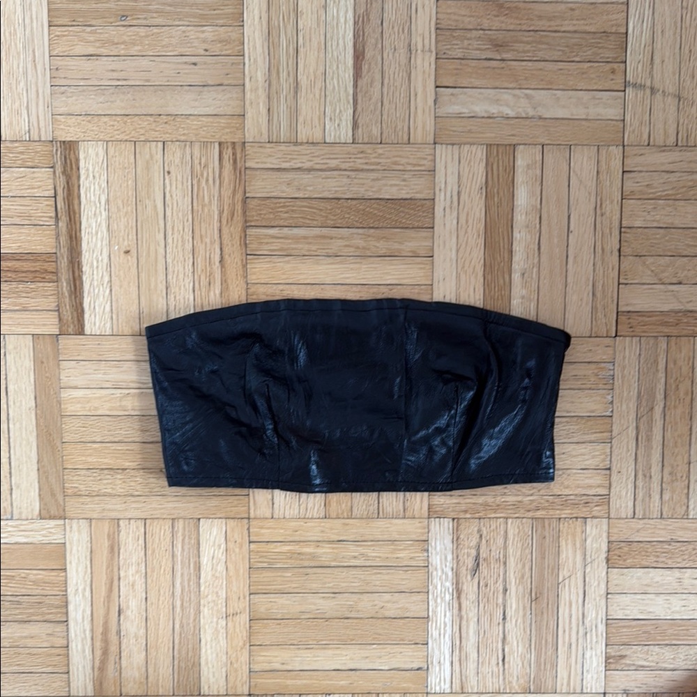Good American Black Strapless Bandeau